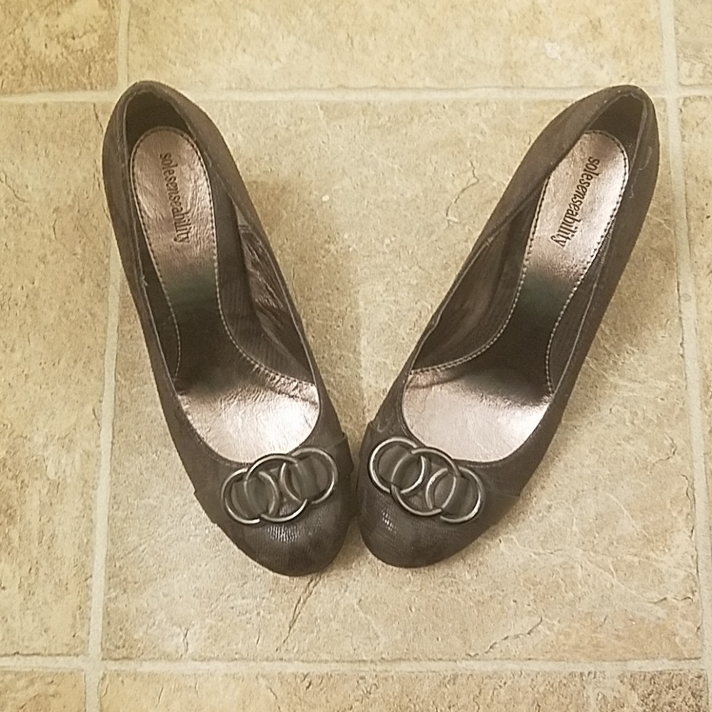 Grey heels